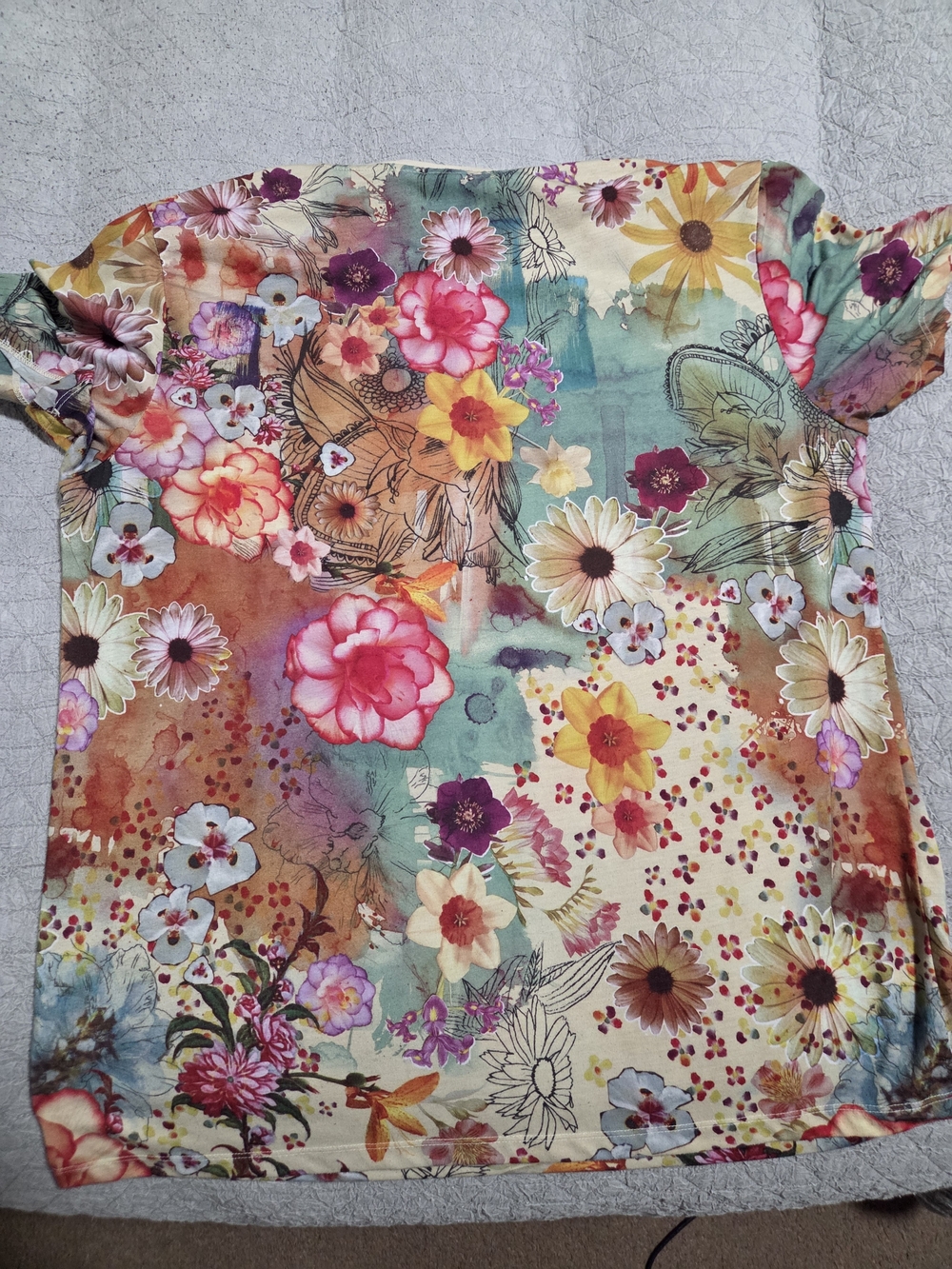 womens large adidas Multicolor Floral Tee with Black Trefoil Logo - Picture 5 of 6